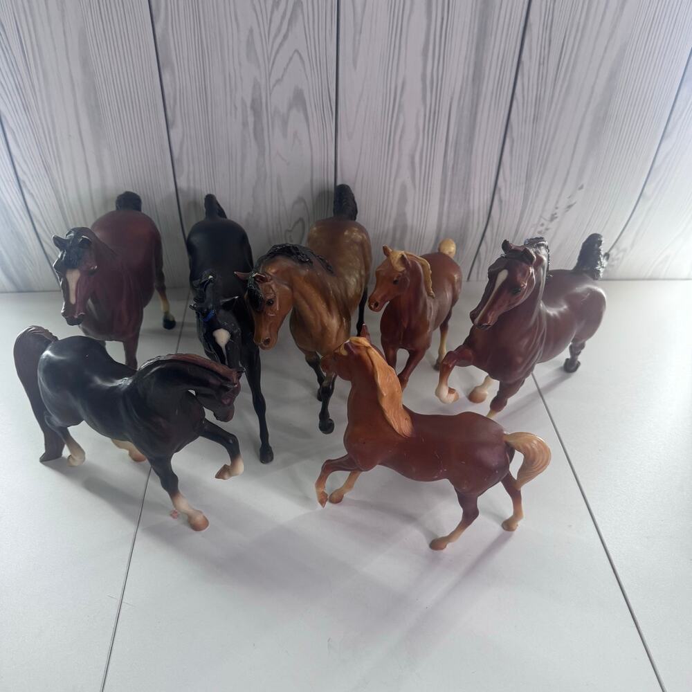 Lot Of 7 Breyer Horses Vintage Varying condition, 1990s